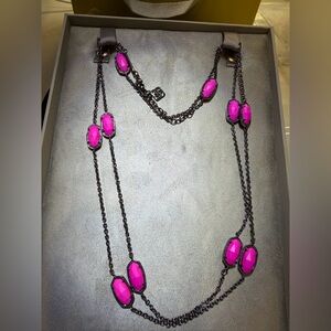 ✨RARE & EXCLUSIVE ✨Kendra Scott Kellie Necklace in Gunmetal & Pink Magenta